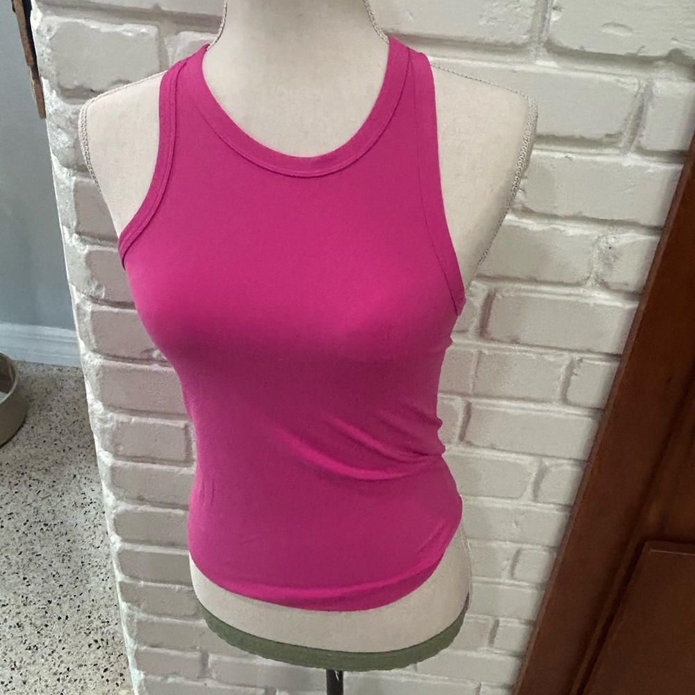 Lululemon Athletica Pink Fitted Sleeveless Tank Top
